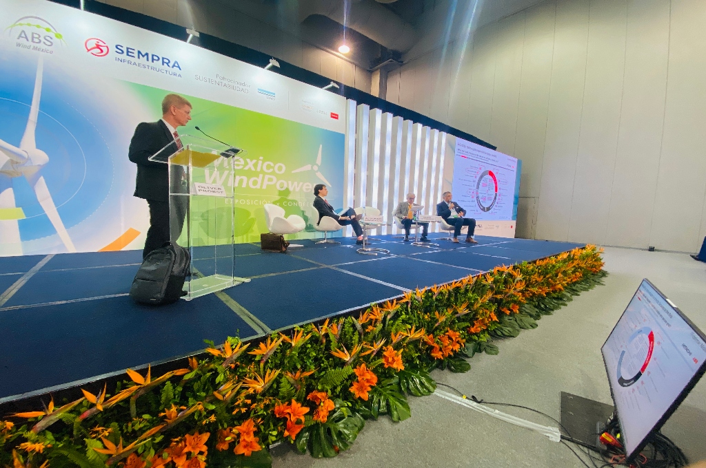 Centrales renovables “meten presión” al sistema eléctrico: CENACE